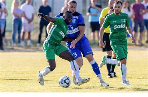 Fu Ball Relegation Zur Bezirksliga Bb Calw Der Gsv Maichingen Ii Will