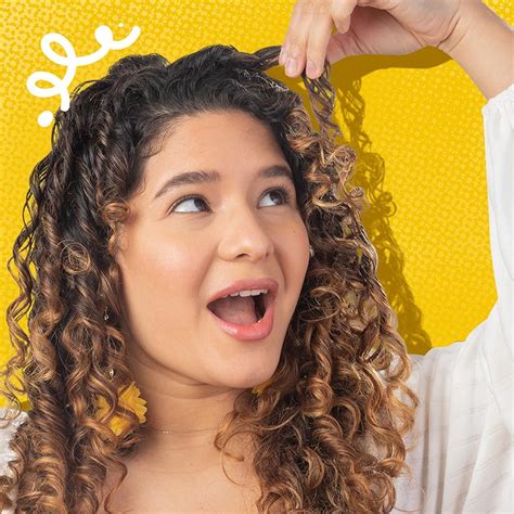 ATIVADOR DE CACHOS MIRACLE CURLS 2ND DAY CURL AQUI COSMÉTICO