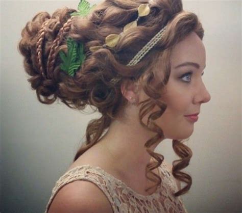 Representation Of An Ancient Greek Hairstyle Greek Hair Goddess