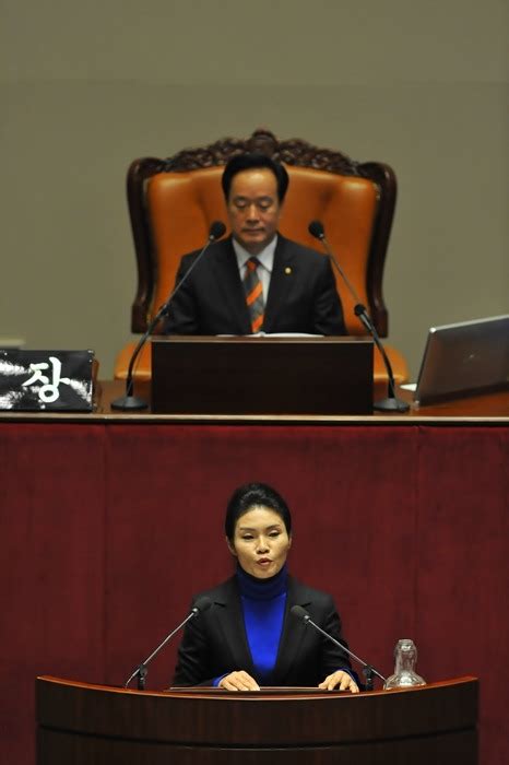 한정애 닷컴 동행하실까요 제320회 국회정기회제17차 본회의 한정애의원 심사보고