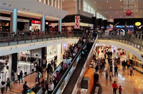 Llenazo En Los Centros Comerciales De Murcia En El Festivo Del De