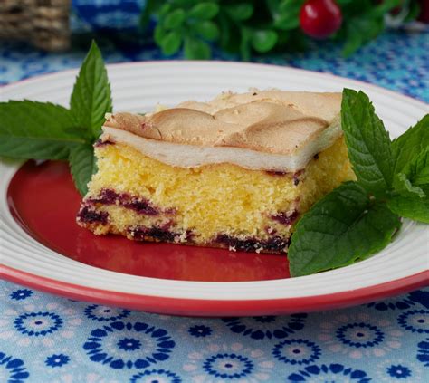 Ciasto cytrynowe z dżemem porzeczkowym pod bezą przepis