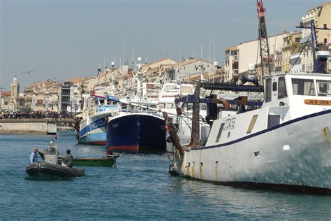 P1720743 Oh Mon Bateau C Est Le Plus Beau Des Bateaux T P Flickr