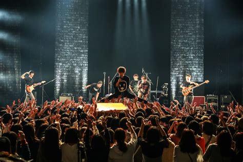 キュウソネコカミ（撮影：渡邉一生） キュウソ、totalfat、dish「徳福live」でチュートリアルとコラボ連発 画像ギャラリー