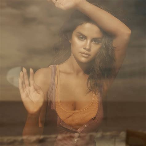 Selena Gomez Charts On Twitter SelenaGomez 39 87M Surpasses Queen