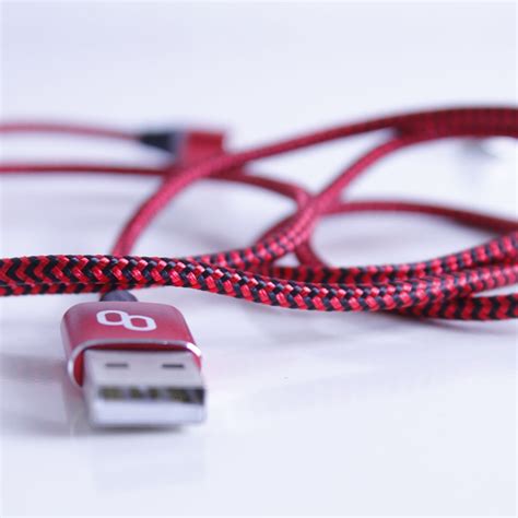 This 3-in-1 Magnetic Charging Cable Makes Charging Intuitive