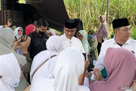 Anies Baswedan Tanggapi Santai Soal Hasil Survei Antara News