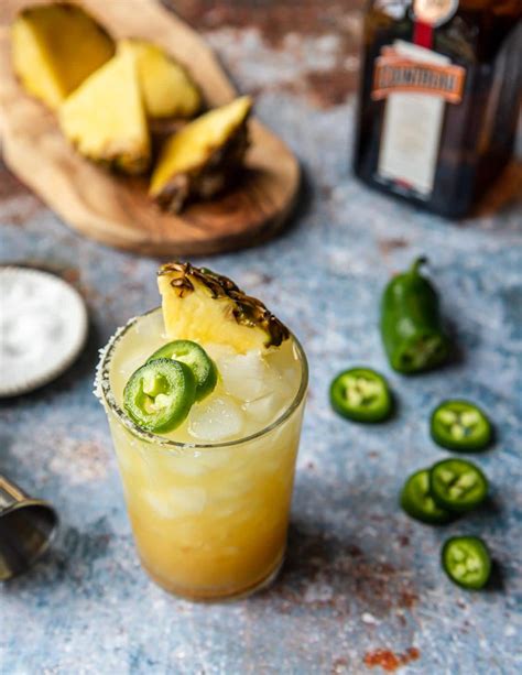 Pineapple Jalapeno Margarita Recipe - Spicy Margaritas