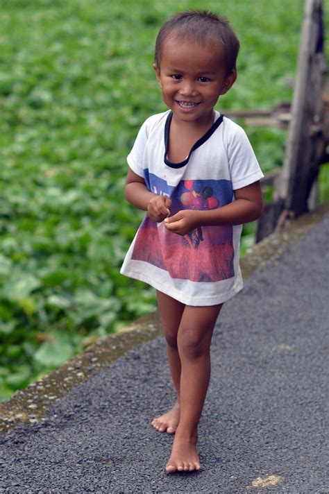 Smiling Barefoot Mute Boy The Foreign Photographer Flickr