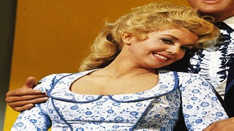 Donna Douglas Kept This Hidden When Filming The Beverly Hillbillies Youtube