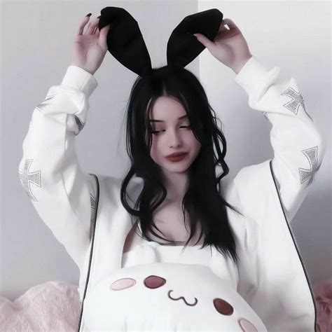 Vien Blonde Hair Girl Cute Maternity Outfits Aesthetic Girl