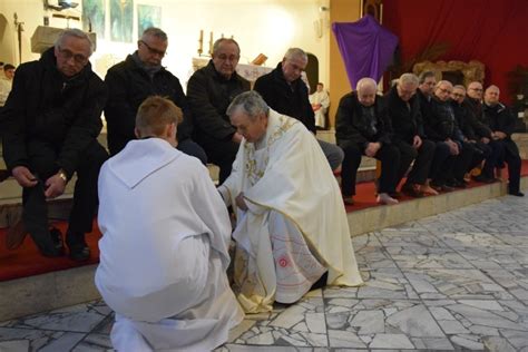 Triduum Paschalne wraca do normalności Nabożeństwa takie jak przed