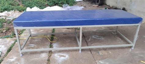 Operating Type Automation Grade Manual Attendant Bed At Rs 8800 In