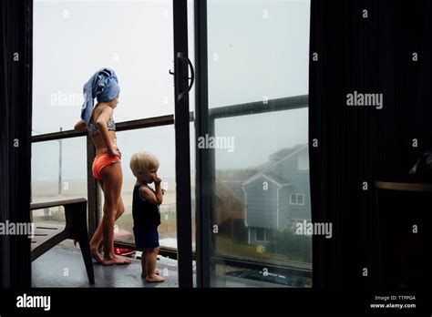 M Dchen Jahre Alt Bikini Fotos Und Bildmaterial In Hoher Aufl Sung Alamy