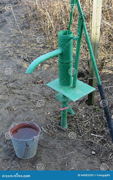 Artesian Well Statue Stock Image 31732087