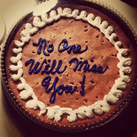 Funny Farewell Cakes That Employees Received On Their Final Day Of Work