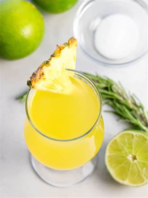 Pineapple Agua Fresca Sweet And Refreshing Drive Me Hungry