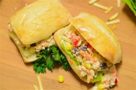 Brazilian Chicken Salad Sandwich Salpic O De Frango Sandu Che