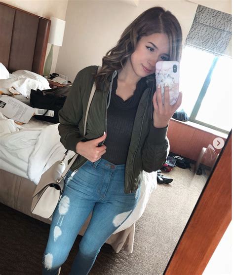 N Streamer Maroc Xinh P V Hot Kh Ng K M G Pewpew Trong C Ng Ng