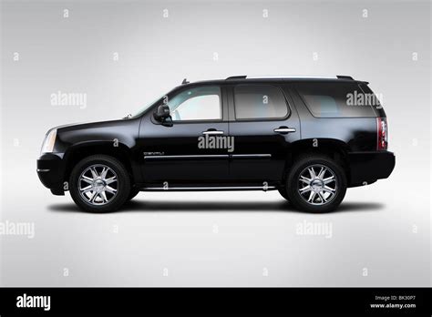 GMC Yukon Denali SUV Stock Photo - Alamy