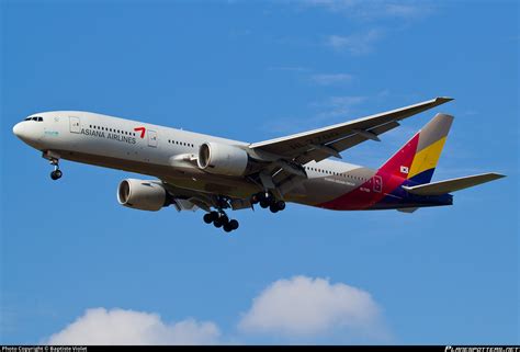 Hl Asiana Airlines Boeing E Er Photo By Baptiste Violet Id