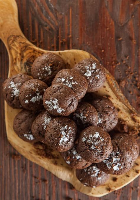 Rye Cookies | Chocolate Cookies | Eat the Love