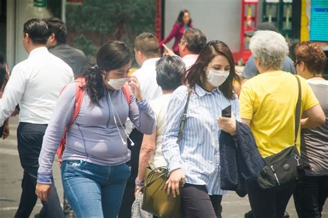 Contingencia Ambiental Miles De Estudiantes De Todos Los Niveles En El