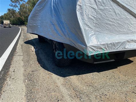 Le Tesla Cybertruck En Panne Expose Son Syst Me De Suspension Dans Une