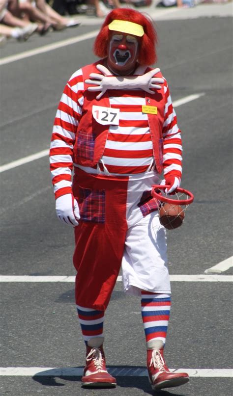 Huntington Beach Parade Parade Clown Huntington Beach Parade