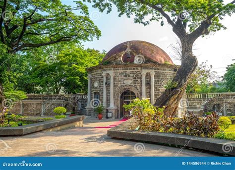 Paco Park Cementerio General De Dilao In Manila Stock Photo Image