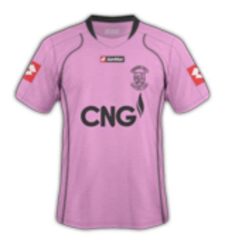 Harrogate Town 2010-11 Kits