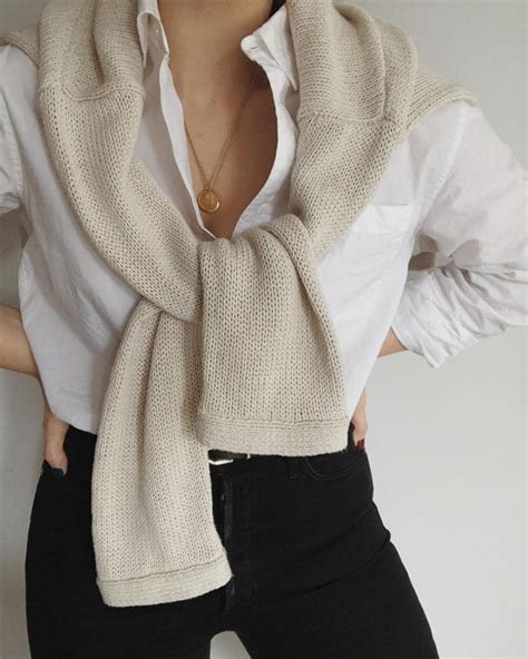 Casual Chic Fall Outfit Inspiration Beige Sweater Tied Over The