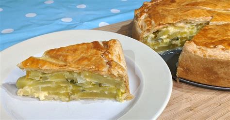 Leek And Potato Pie Allotment Recipes Allotment Book