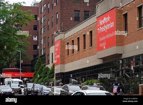 New York Presbyterian Brooklyn Methodist Hospital Park Slope Nyc Stock