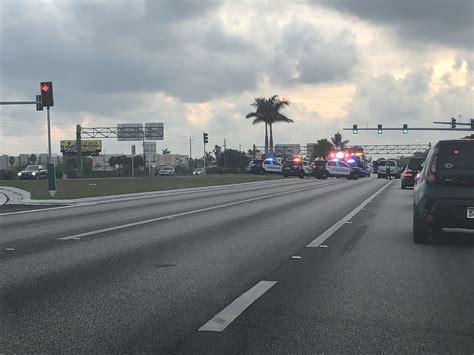 Patrol Car Involved In Crash On Colonial Boulevard Saturday Wink News