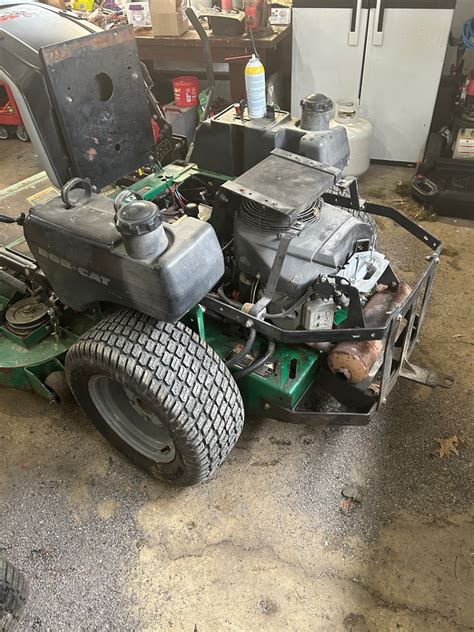 Got A Bobcat Zero Turn Mower The Customer Put A On It And It Didn’t Help I Sprayed Starter