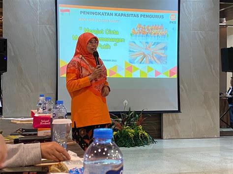 Capacity Building BPKK PKS Jabar Siti Muntamah Konsolidasi Harus Kuat