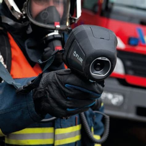 FLIR LAUNCHES NEW THERMAL IMAGE FIREFIGHTING CAMERA | Industry Update Manufacturing Media