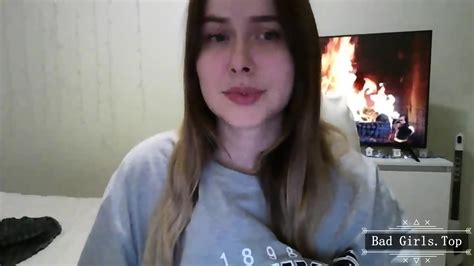 Curvy Petite Long Hair Brunette Babe Webcam Tease