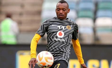 Kaizer Chiefs Coach Gives Shock Khama Billiat Update South African