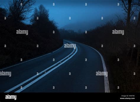 Cats Eyes Road Markings Hi Res Stock Photography And Images Alamy