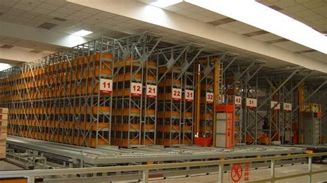 How to choose and use three-dimensional warehouse racks?