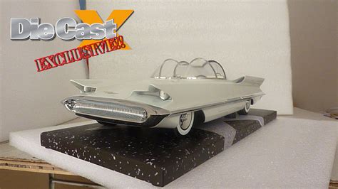 Minichamps 1955 Lincoln Futura Exclusive Photos Die Cast X