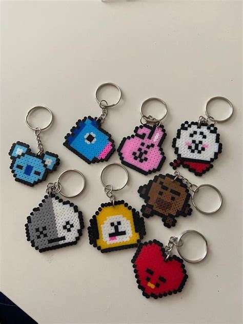 Pin De Charlotte Moy En K Pop Perlas Fusibles Llaveros Hama Beads