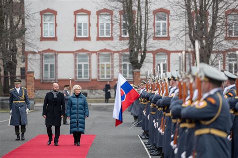 Verteidigungsministerium On Twitter Empfang Mit Milit Rischen Ehren