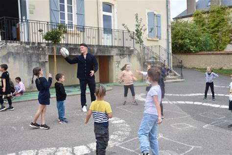 Janick Tarrit Rugbyman Du Racing A Chang Avec Les L Ves De Sury