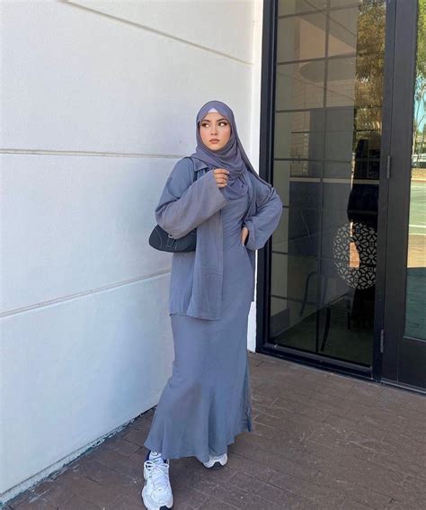 Pin By Rahima Ben Messaoud On Hijabista Modest Outfits Muslim Modest Fashion Outfits Muslim