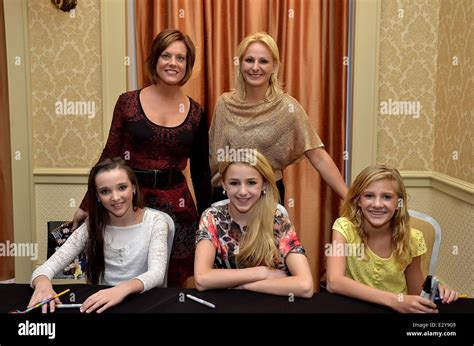 Cast Of Dance Moms Hi Res Stock Photography And Images Alamy