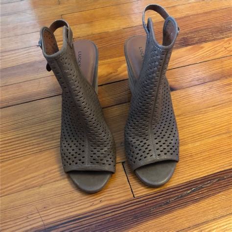 Lucky Brand Rozina Cut Out Wedges Gem