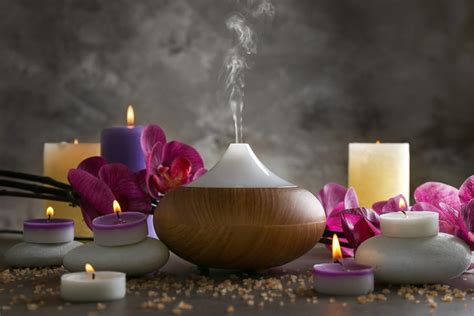 Aromatherapy And The 6 Scents To Help You Instantly Feel Relaxed